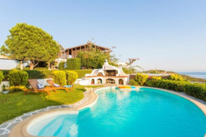 Dreamy Villa Amorgos in Sounio with private pool
